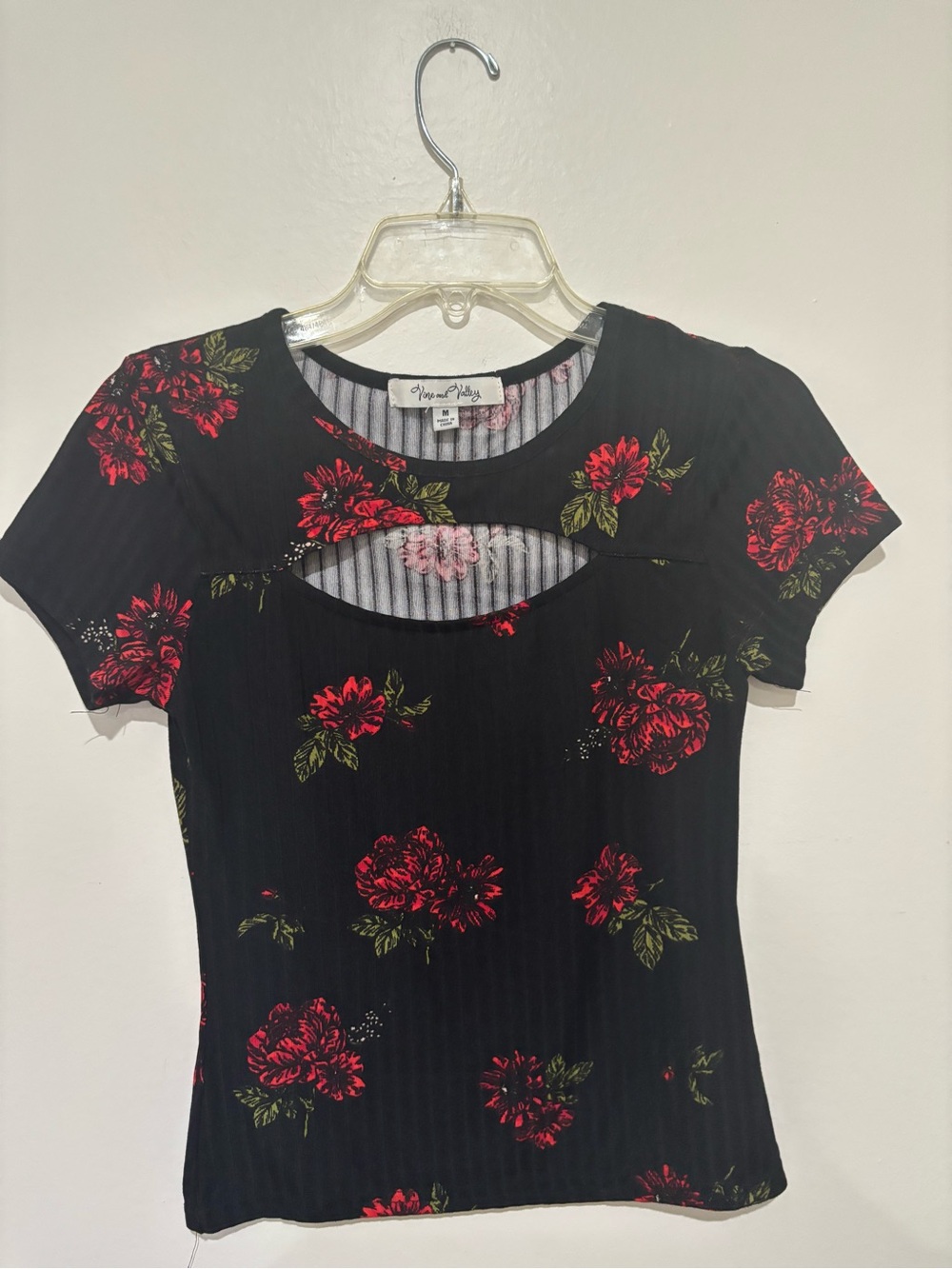 Black Floral Cutout Short Sleeve Top